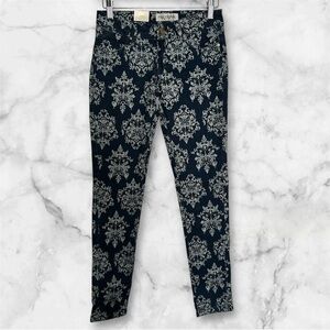 Free Culture juniors printed jeans sz 1 nwt #001